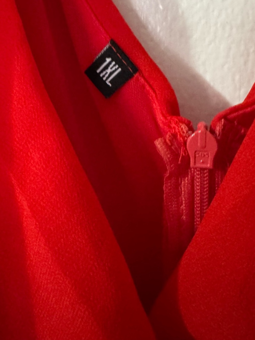 Red Ruffle-Back Evening Gown - Picture 6 of 7